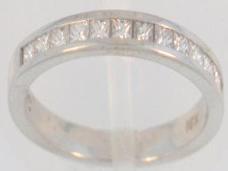 18k White Gold Wedding Band                            A36133