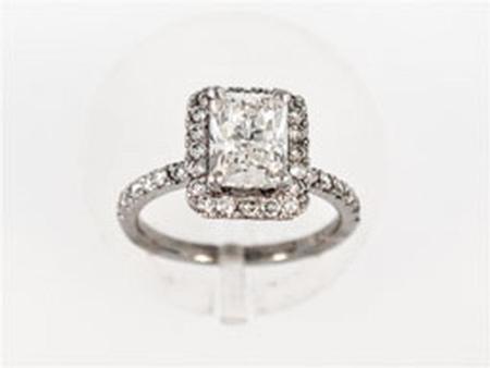 Platinum Diamond Engagement Ring      A37188